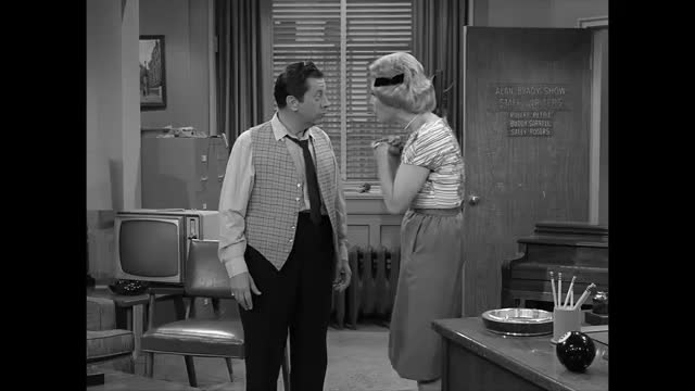 Dick Van Dyke - 3x31 - I'd Rather Be Bald Than Have No Head At All