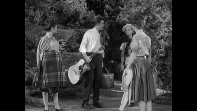 Andy Griffith - 4x13 - Barney And The Cave Rescue