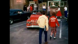 Happy Days - 1x11 - Because She's There