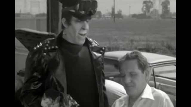 Munsters - 1x36 - Hot Rod Herman