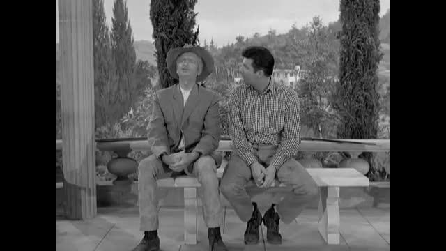 Beverly Hillbillies - 3x9 - The Widow Poke Arrives