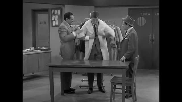 Dick Van Dyke - 4x32 - There's No Sale Like Wholesale