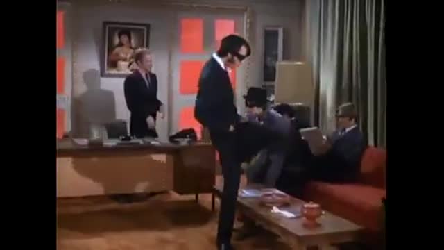 Monkees - 2x14 - The Monkees On The Wheel