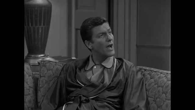 Dick Van Dyke - 5x2 - A Farewell To Writing