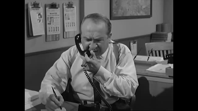 Addams Family - 1x10 - Wednesday Leaves Home