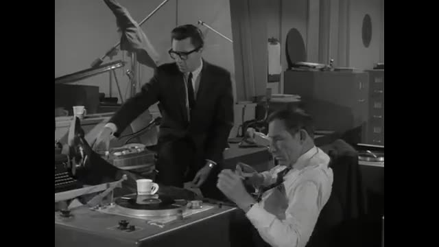 Munsters - 2x12 - Will Success Spoil Herman Munster