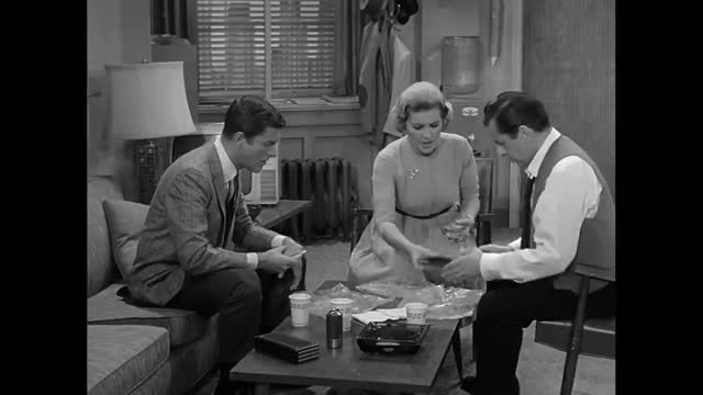 Dick Van Dyke - 2x11 - A Bird In The Head Hurts