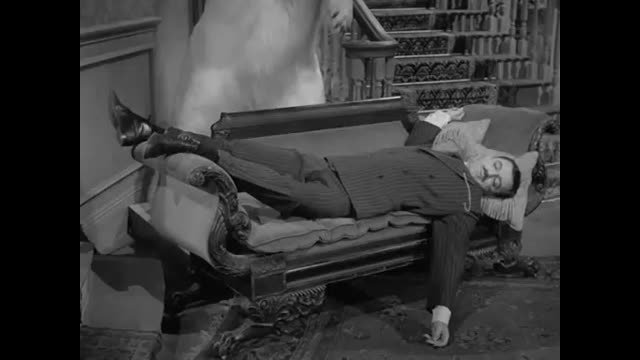 Addams Family - 2x12 - Gomez, The Cat Burglar