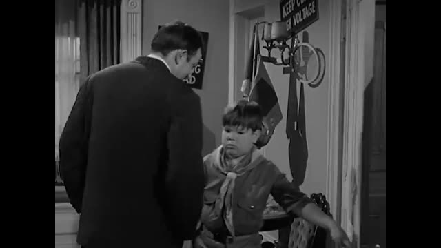 Addams Family - 1x2 - Morticia And The Psychiatrist