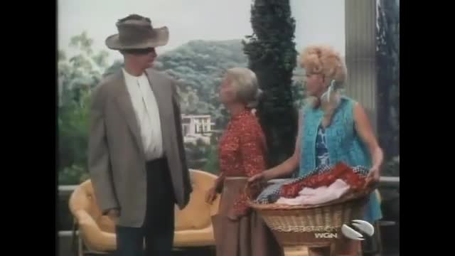 Beverly Hillbillies - 7x1 - A Bundle For Britain