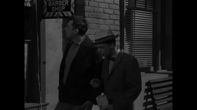 Andy Griffith - 4x30 - Barney And Thelma Lou, Phfftt