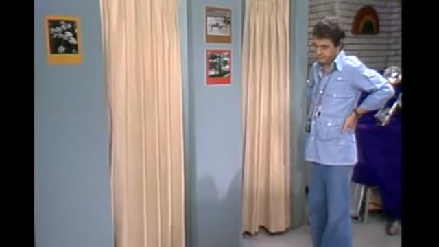 Three's Company - 2x2 - Jack Looks For A Job