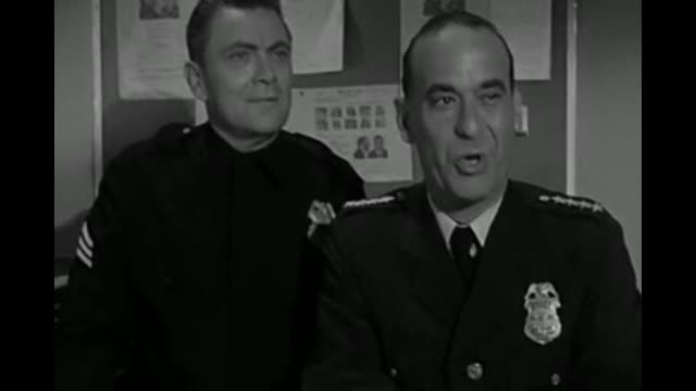 Munsters - 1x3 - A Walk On The Mild Side