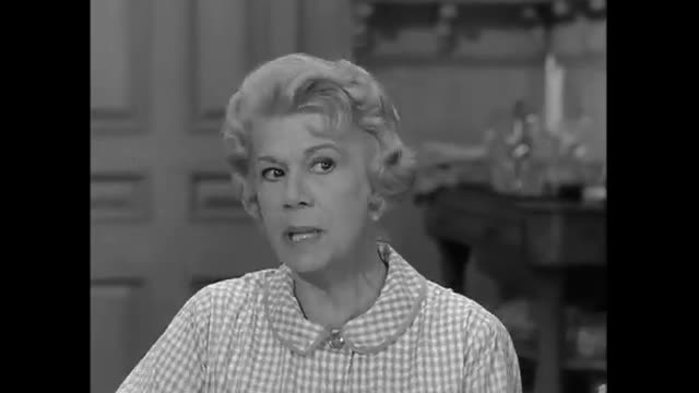 Petticoat Junction - 1x4 - Is There a Doctor in the Roundhouse?