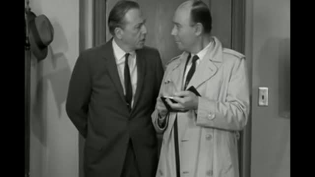 Munsters - 1x23 - Follow That Munster