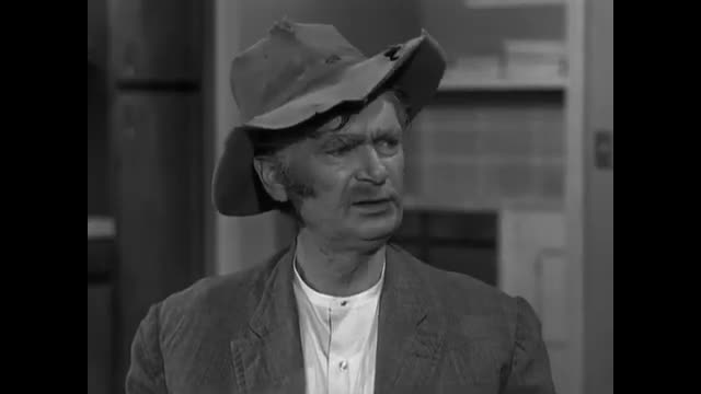 Beverly Hillibillies - 2x22 - The Clampetts Go Fishing