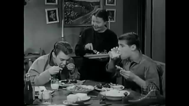 My Three Sons - 2x28 - Innocents Abroad