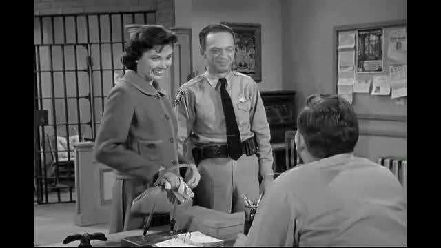 Andy Griffith - 1x27 - Ellie Saves A Female