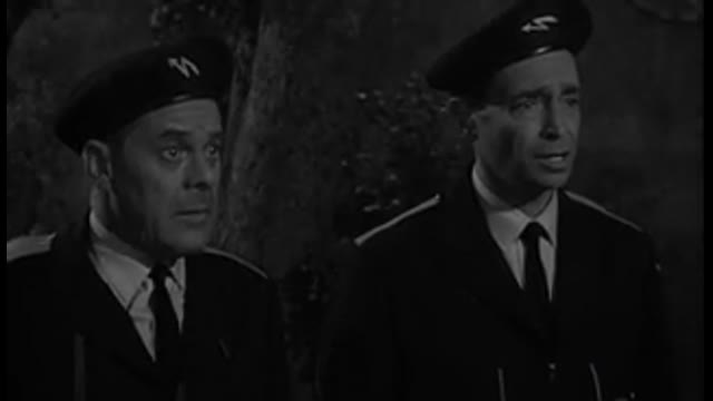 Addams Family - 1x27 - The Addams Family And The Spaceman