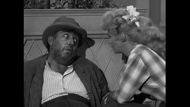 Beverly Hillibillies - 2x18 - Lafe Lingers On