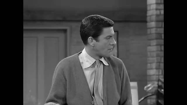 Dick Van Dyke - 2x13 - A Man's Teeth Are Not His Own