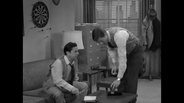 Dick Van Dyke - 2x31 - Jilting The Jilter