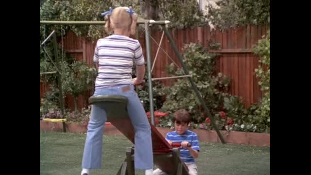 Brady Bunch - 3x14 - The Teeter-Totter Caper