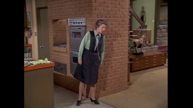 Brady Bunch - 3x20 - Sergeant Emma