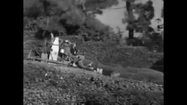 Beverly Hillbillies - 1x1 - The Clampetts Strike Oil