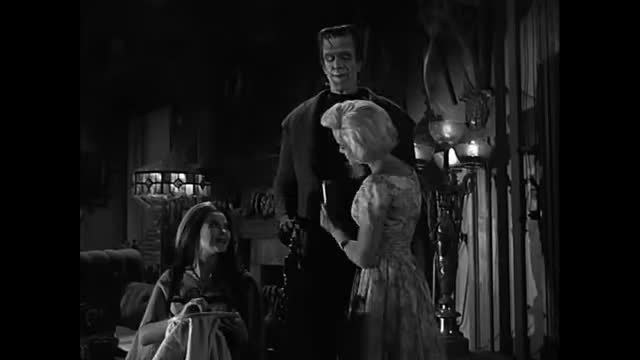 Munsters - 1x1 - Munster Masquerade