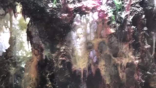 绝世珍宝“一石横娇”吸引上千人潮参观