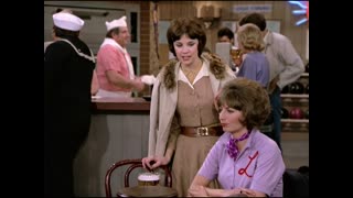 Laverne & Shirley - S1E10 - It's the Water