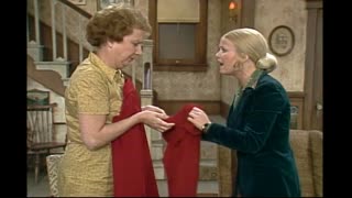 All in the Family - S6E24 - Edith's Night Out