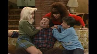 Married... with Children - S2E13 - You Better Watch Out