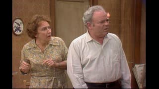 All in the Family - S6E6 - Chain Letters