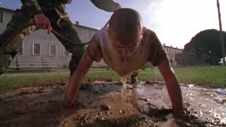 Malcolm in the Middle - S5E21 - Reese Joins the Army: Part 1