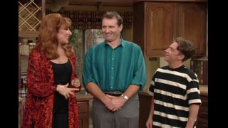 Married... with Children - S7E8 - Kelly Doesn't Live Here Anymore