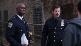 Brooklyn Nine-Nine - S1E22 - Charges and Specs