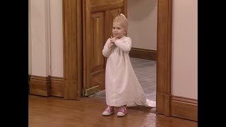 Full House - S2E14 - Little Shop of Sweaters