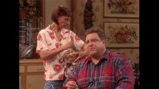 Roseanne - S9E3 - What a Day for a Daydream