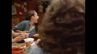 Roseanne - S1E22 - Dear Mom and Dad