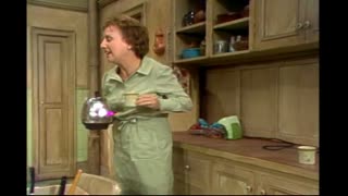 All in the Family - S6E2 - Alone at Last