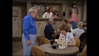 Laverne & Shirley - S7E4 - Young at Heart