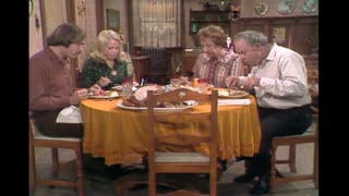 All in the Family - S2E13 - Christmas Day at the Bunkers