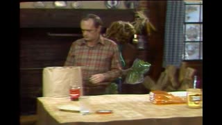Newhart - S1E8 - Some are Born Writers...Others Have Writers Thrust Upon Them
