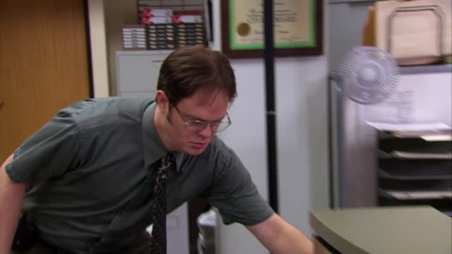 the.office.us.s03e16.french.1080p.web.h264-nero