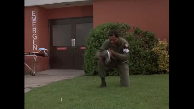 L.Agence.Tous.Risques.1983.S02e08.La.Pêche.Miraculeuse.French.Dvdrip.X264.Ac3-Romkent-8