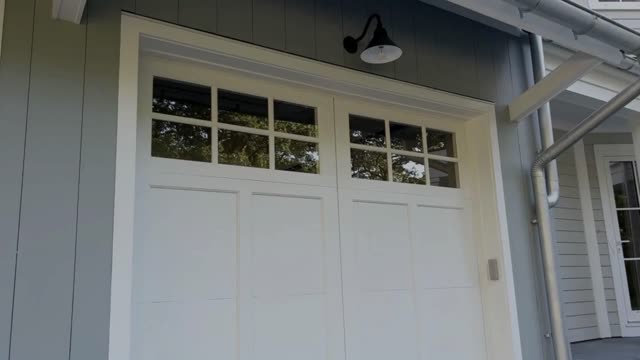 DoorLuxe garage door installation