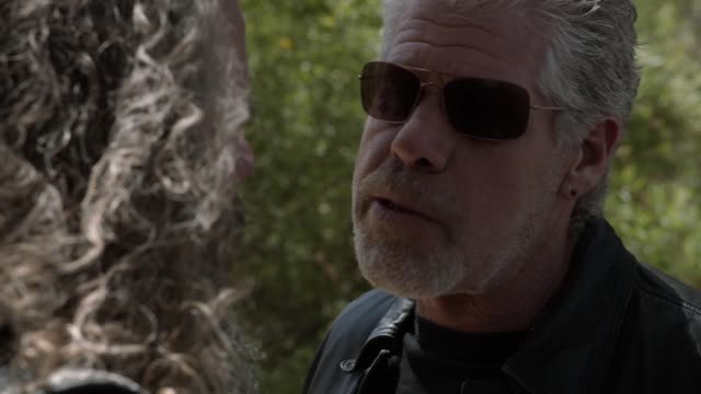 Sons of Anarchy S04E03