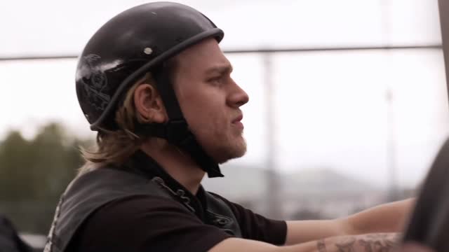 Sons of Anarchy S01E02